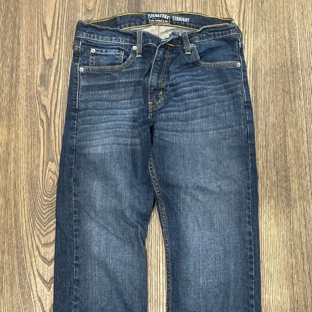 Levis Signature Straight Jeans Mid Rise Whisker Denim Dark Wash Blue Size 30x30